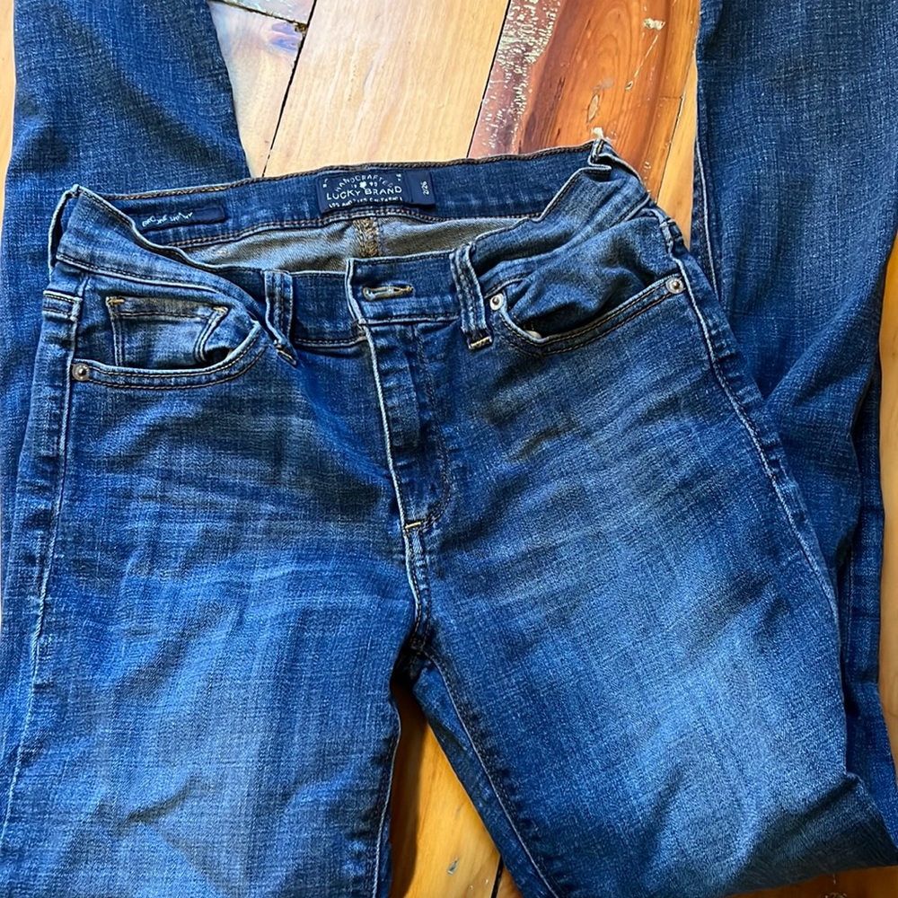 Lucky Brand Jean size 2/26 Brooke Skinny